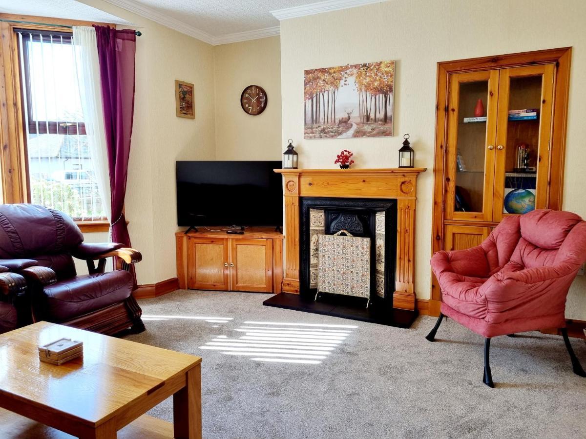 3 Bedroom House Free Parking * Inverness